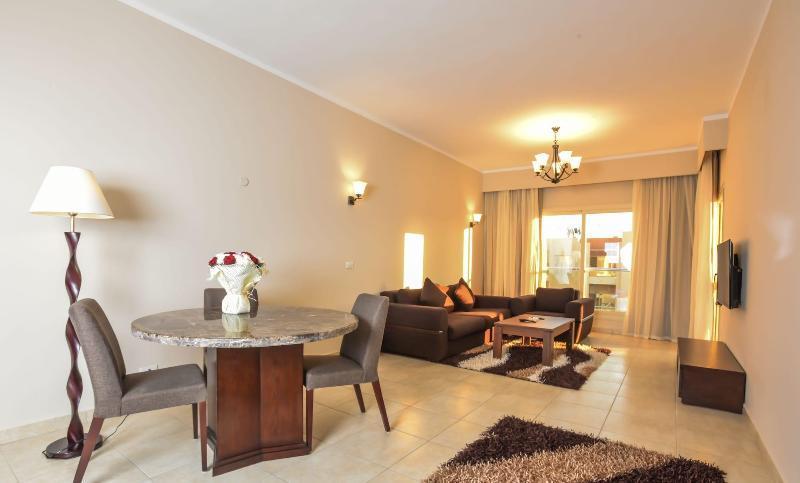 Rivoli Suites Hurghada Exterior foto