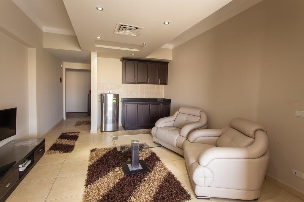Rivoli Suites Hurghada Quarto foto